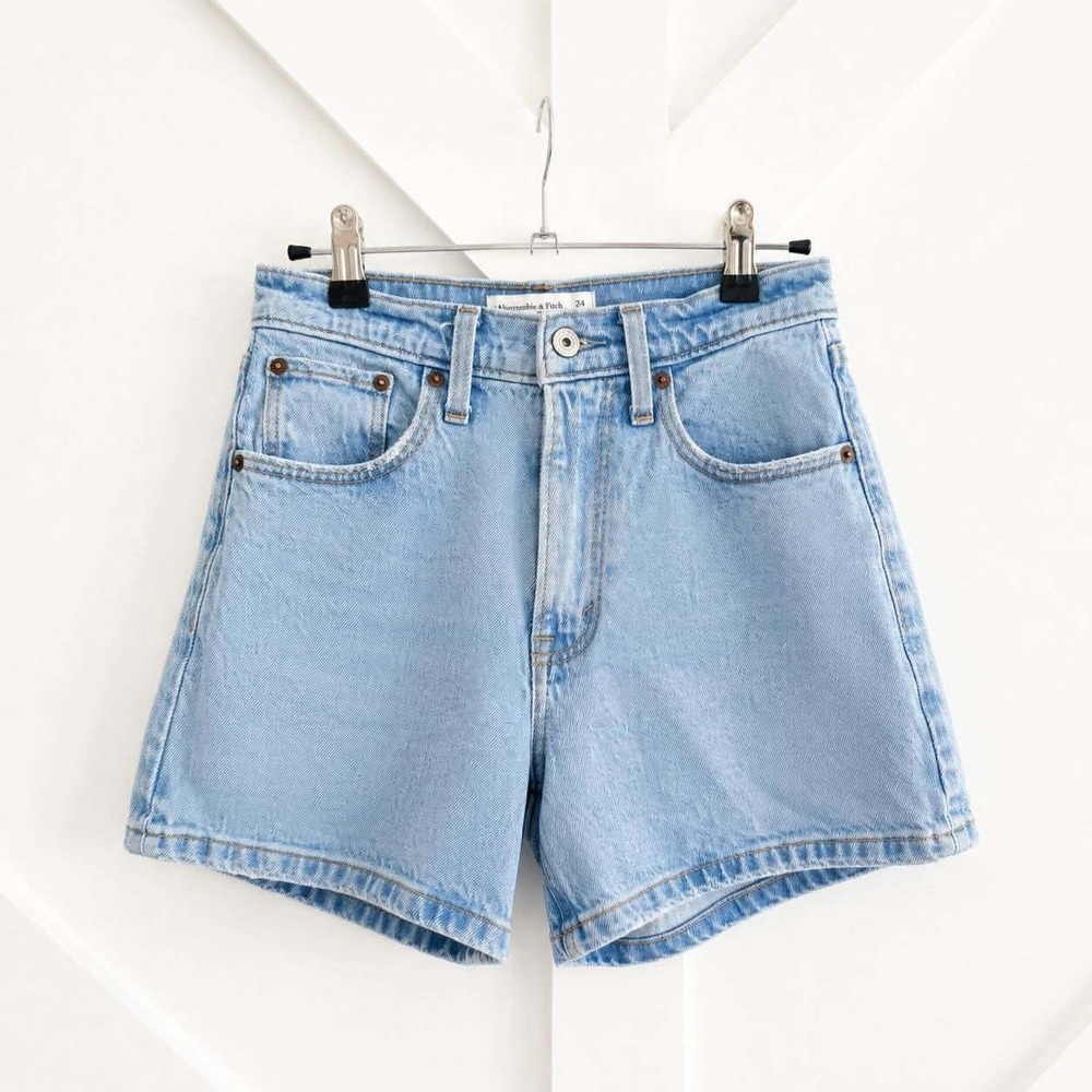 Abercrombie & Fitch Mom Shorts Womens 24 Light Blue Curve Love High Rise Denim